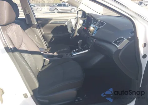 2017 Nissan Sentra Sr z USA, uszkodzony, nr VIN 3N1AB7AP3HY217842